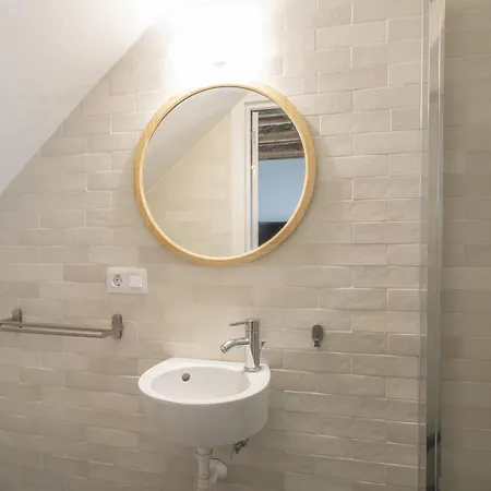 度假居 2br Townhouse In Centre 埃斯特波纳