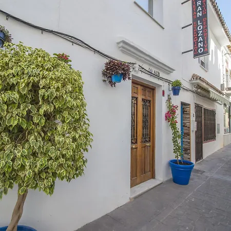 2br Townhouse In Centre